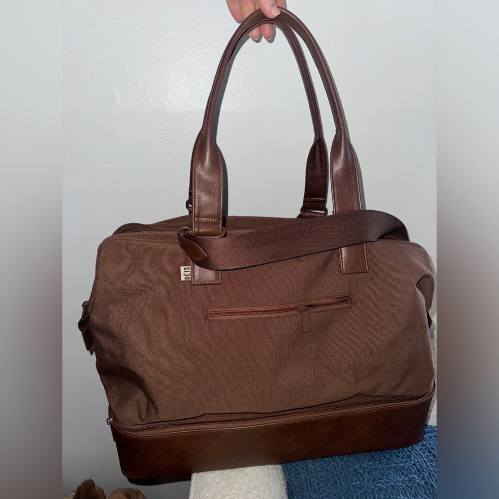 BEIS MOCHA WEEKENDER BAG